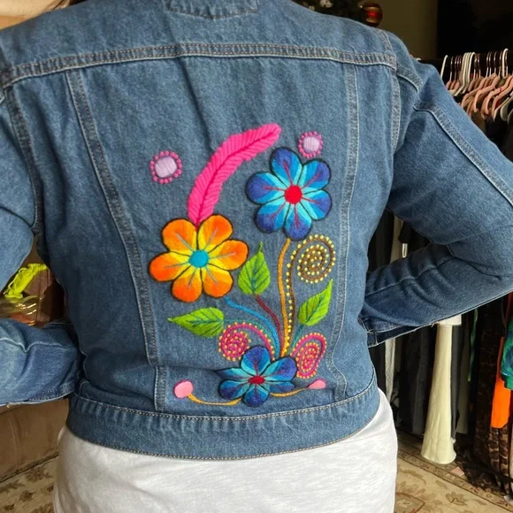 Jacket - Picture 4 of 8